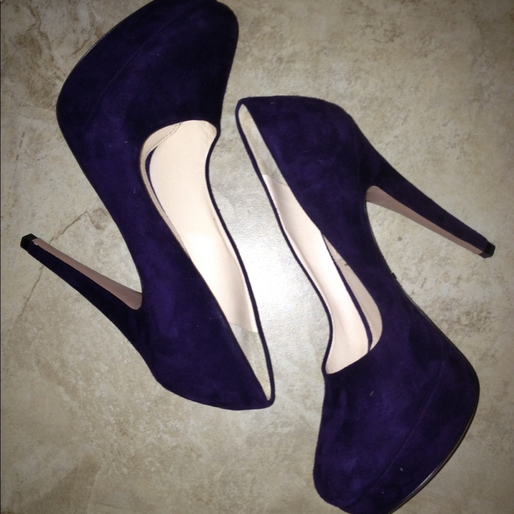 Prada Suede Platform Pumps size 35